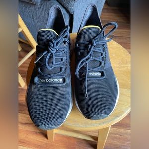 New Balance Women's Fresh Foam Roav V1 Sneaker